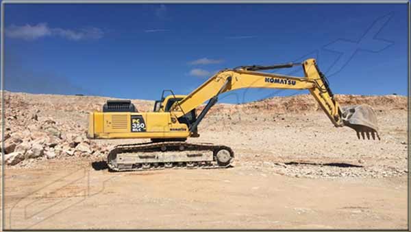 Retroexcavadora komatsu de cadenas